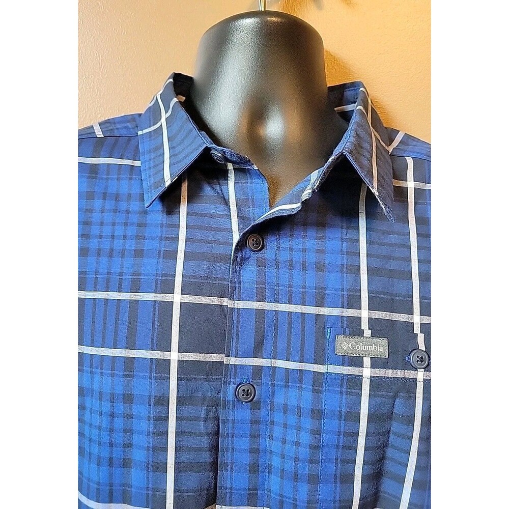 NWOT Men’s Columbia Shirt Blue/White/Black Plaid Button Long Sleeve Size Medium - Picture 2 of 10